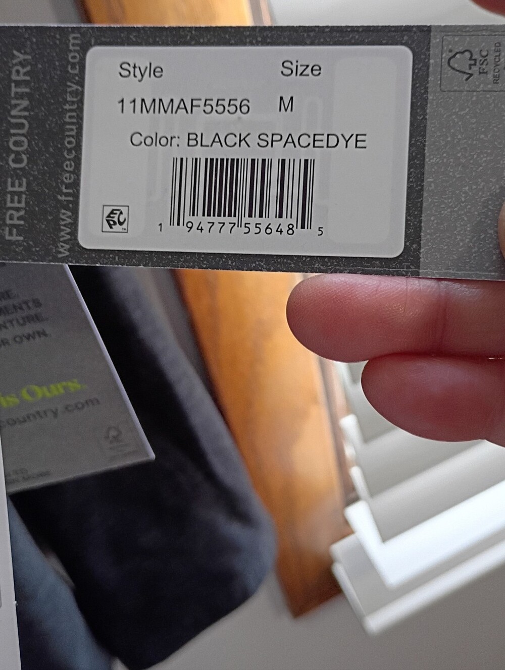 NWT Free Country Sweatshirt. - Picture 5 of 10
